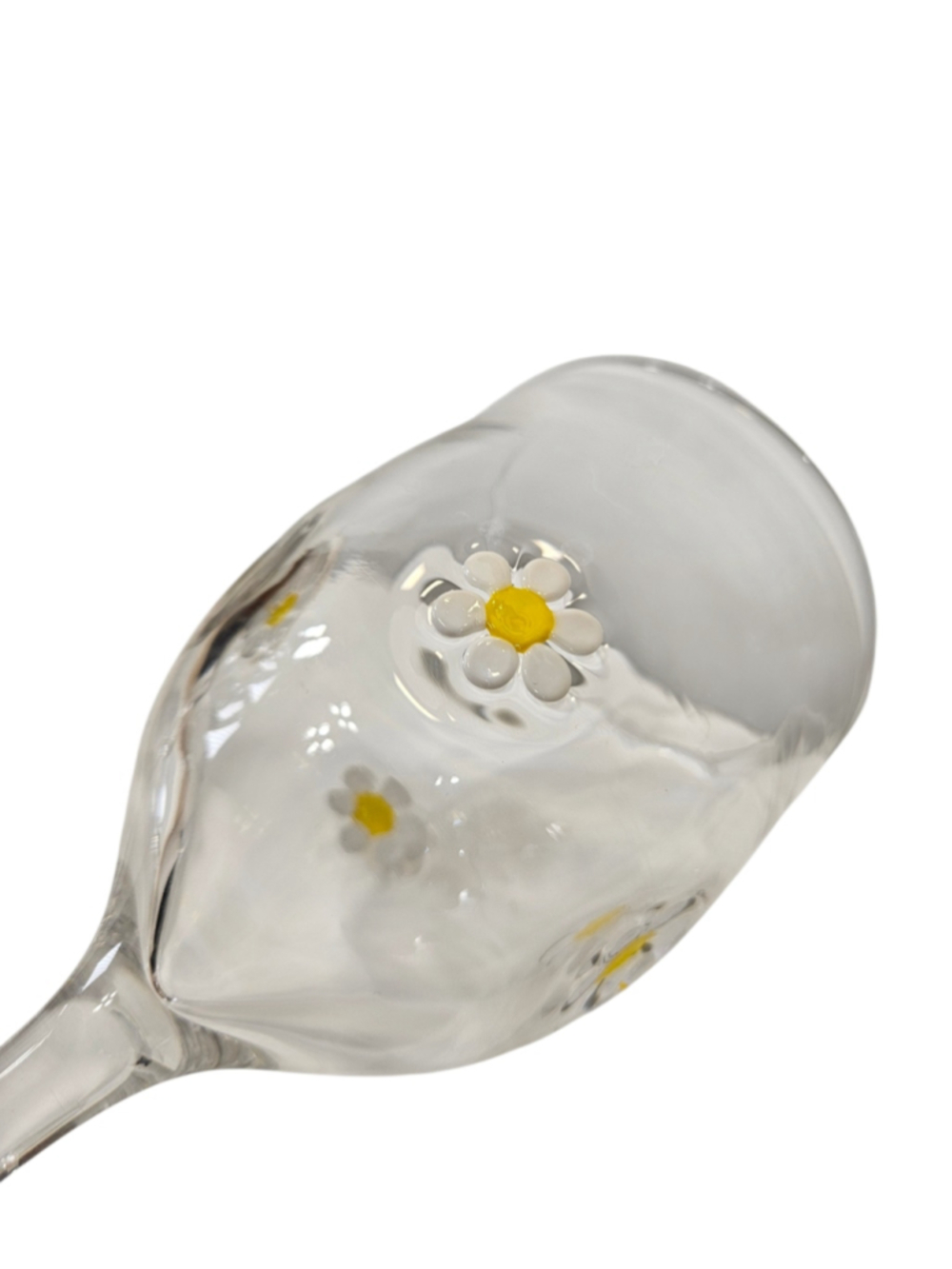 Cupcakes and Cashmere Daisy Goblets White Floral Wine Glass Set Cottagecore - Picture 5 of 7